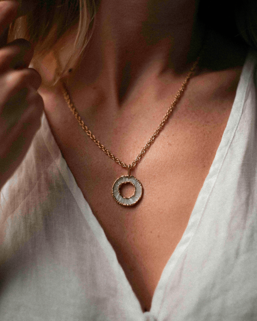 Kyanite Halo Necklace - Green - Oggie and Co