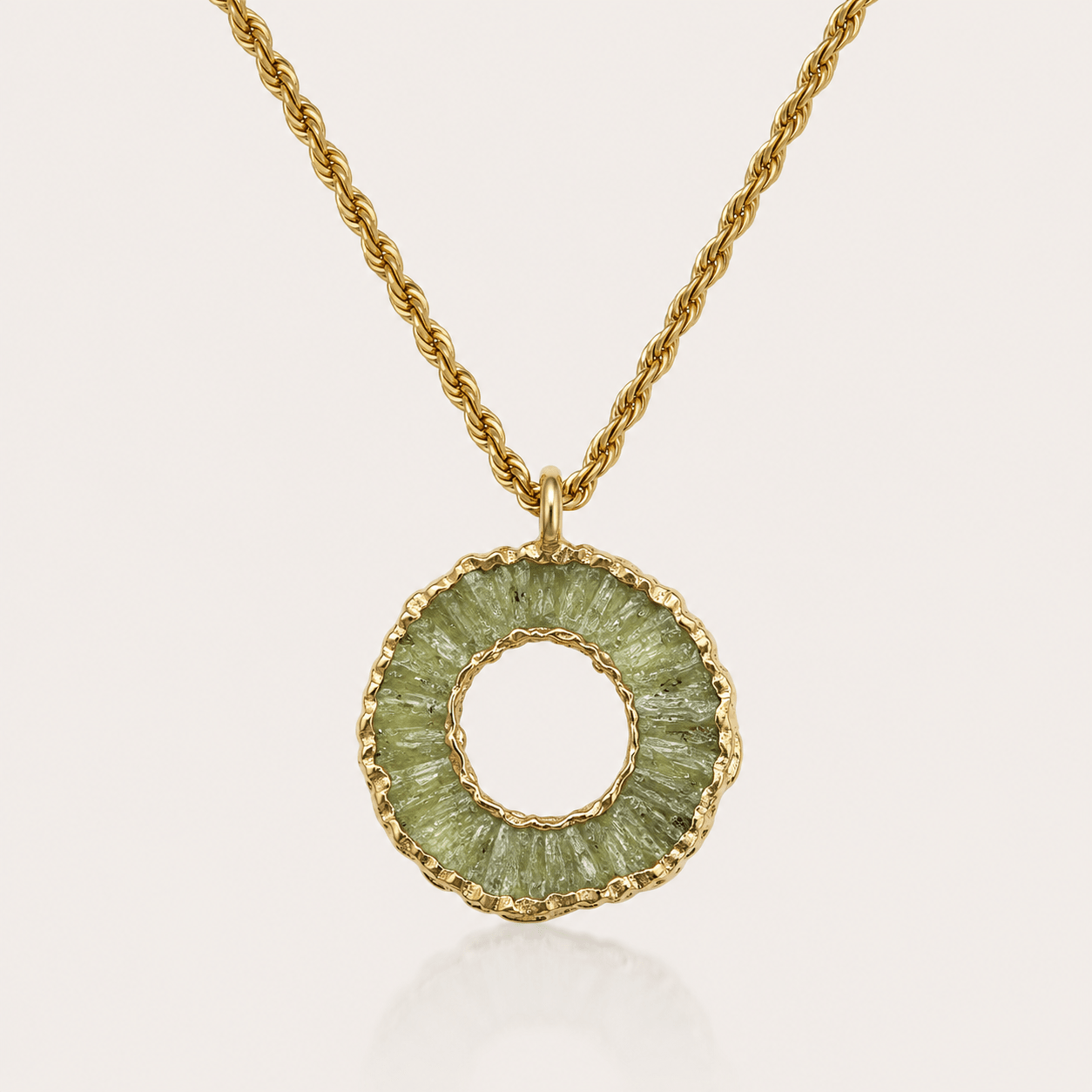 Kyanite Halo Necklace - Green - Oggie and Co