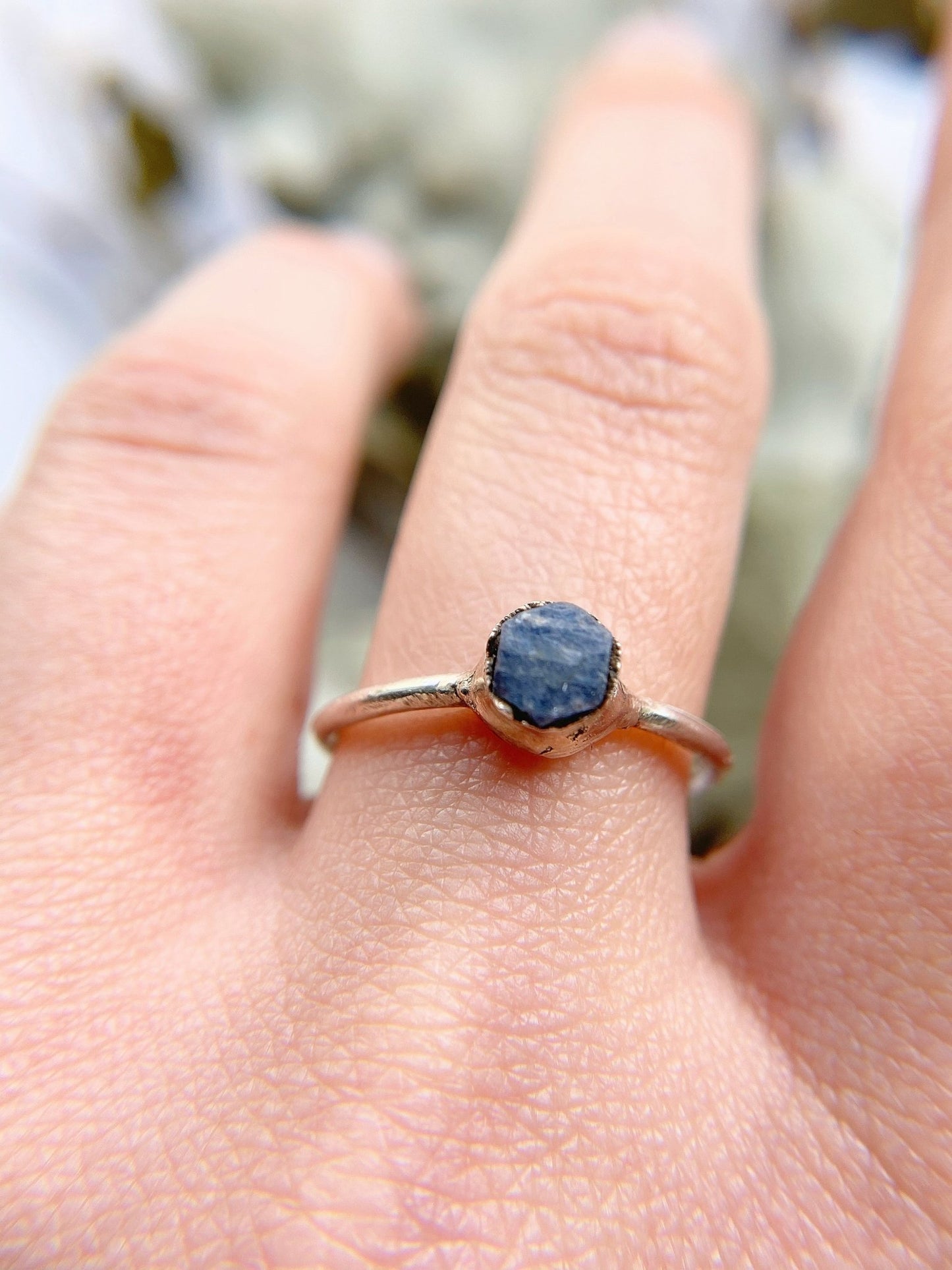 Raw Sapphire Ring - Oggie and Co